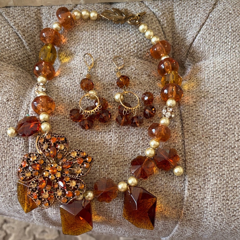 Amber Floral Beaded Necklace and Earring Set